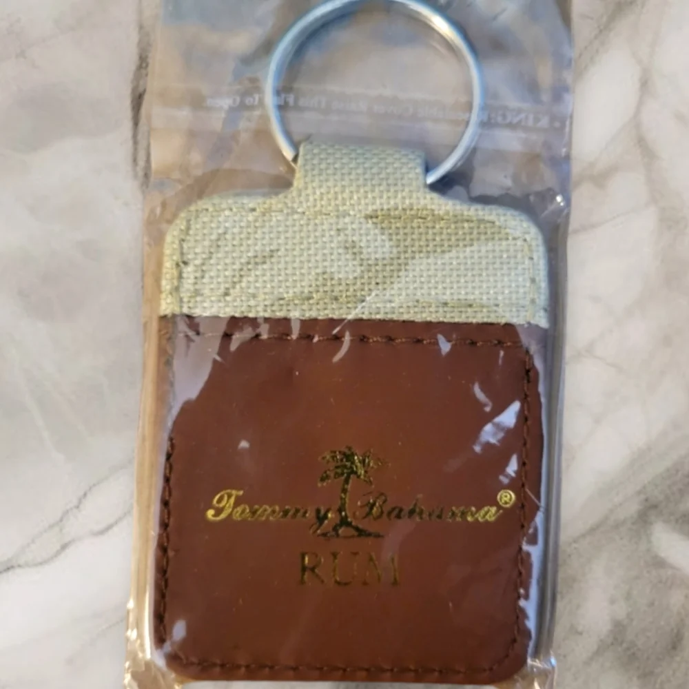New! Tommy Bahama Key Chain